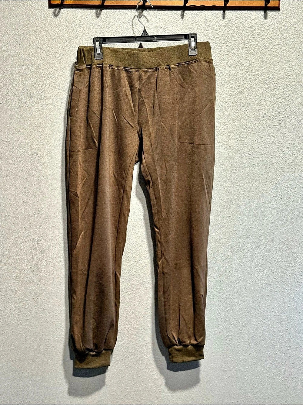 umgee Jogger Pants in Brown XL NWT